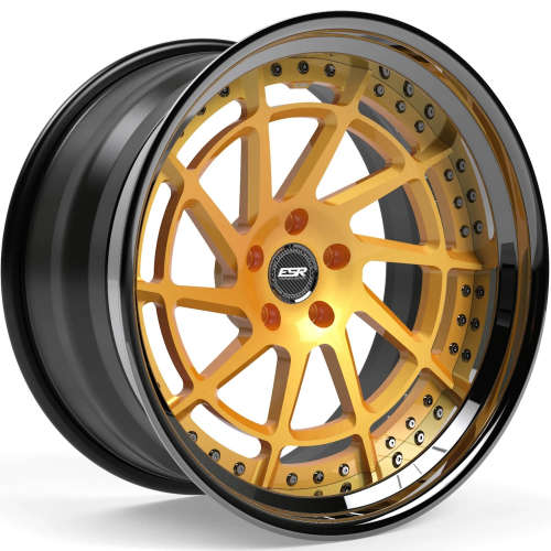 ESR Forged Classic ES10-R Classic18x9.5 +15 Gloss Gold with a Black Chrome Step Lip and Matte Black Barrel with Exposed Black Chrome Hardware